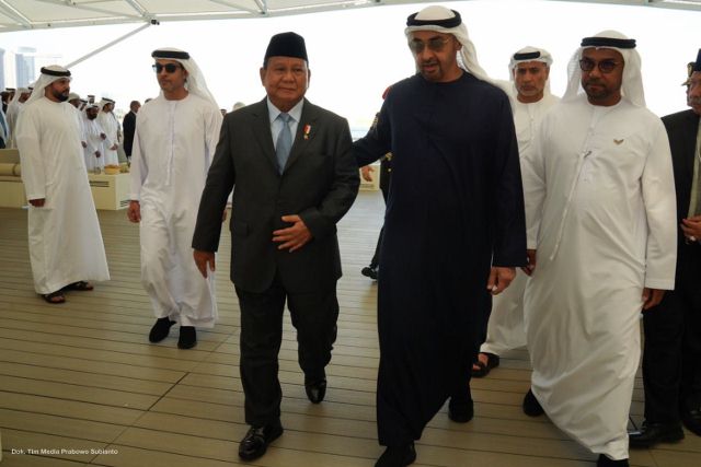 Kunjungi Abu Dhabi Menhan Prabowo Hadiri Undangan Presiden Mohamed Bin