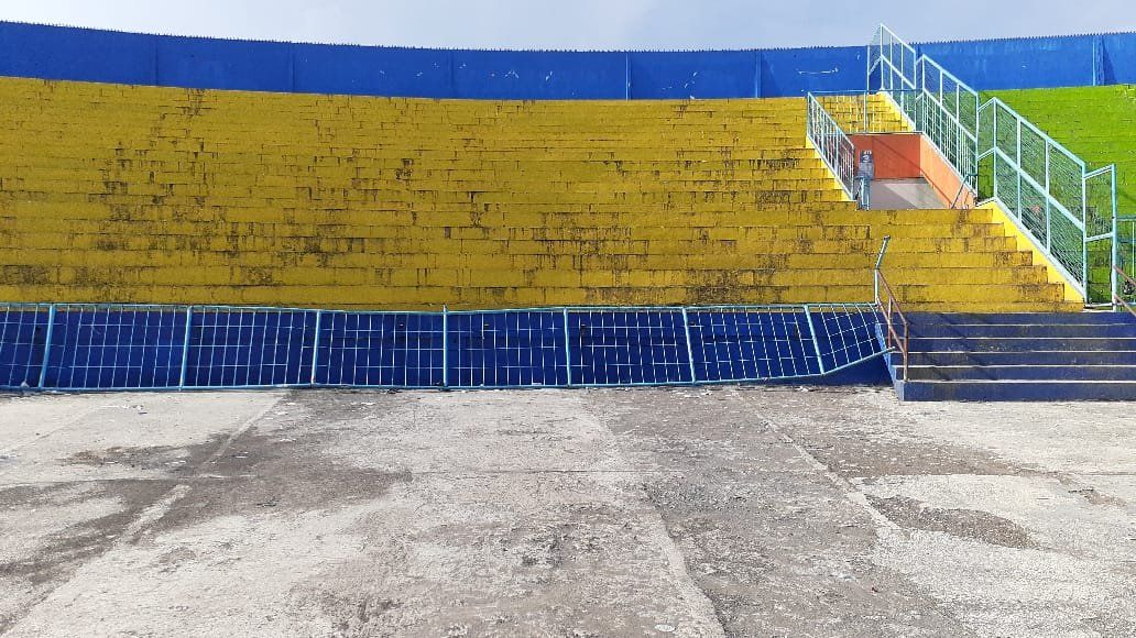 Pagar Besi Stadion Kanjuruhan Diperbaiki Usai Telan 7 Orang Terluka