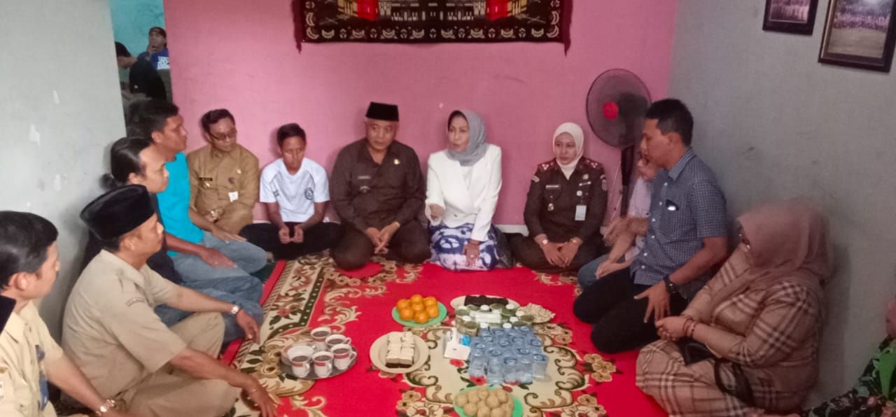 Bentuk Simpati Bupati Malang dan Wali Kota Batu Datangi Rumah Jasmine