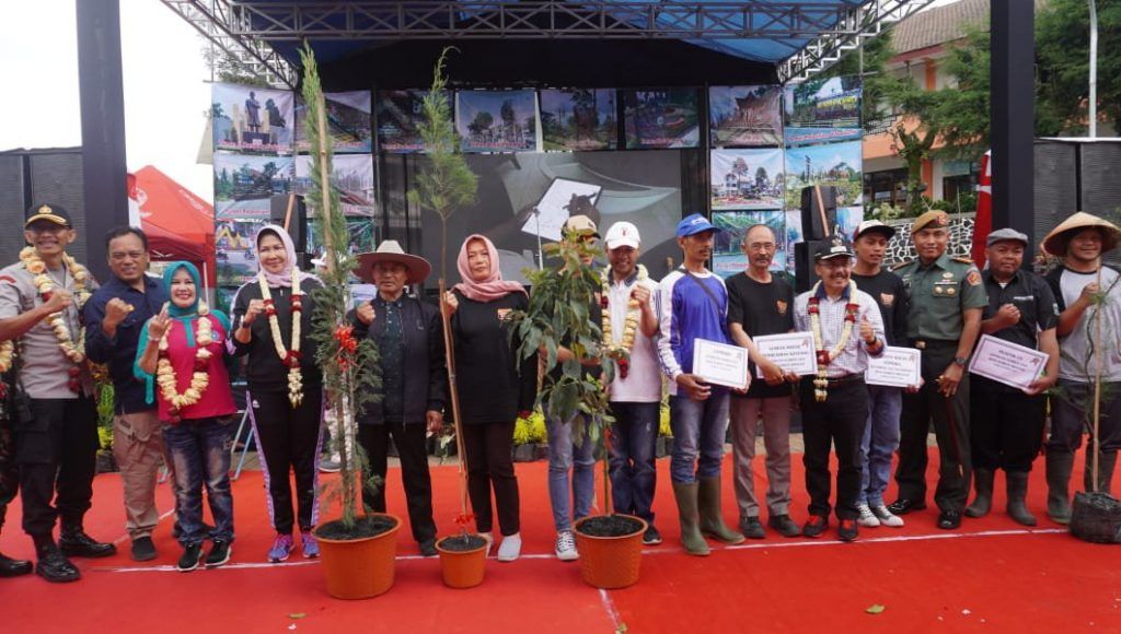Jaga Kelestarian Alam, Pemkot Batu Tanam 2.600 Pohon