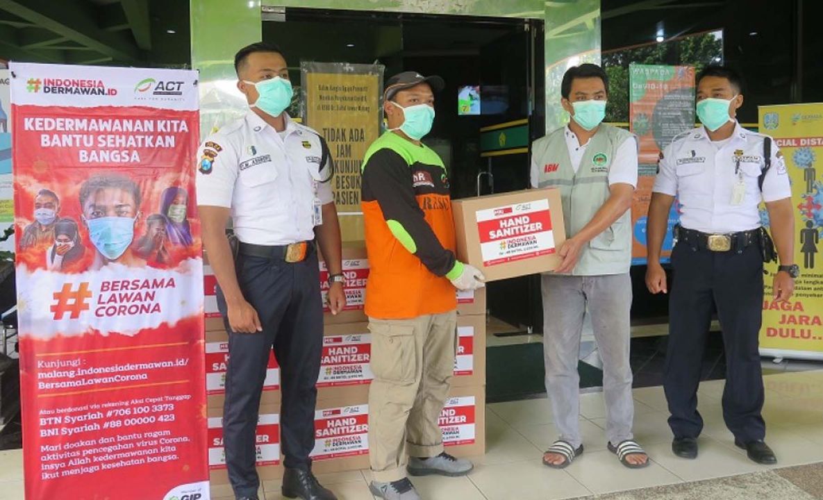 ACT Malang Distribusikan 1.000 Botol Hand Sanitizer Gratis