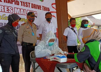 Ojol di wilayah Singosari dan Lawang menjalani Rapid Test