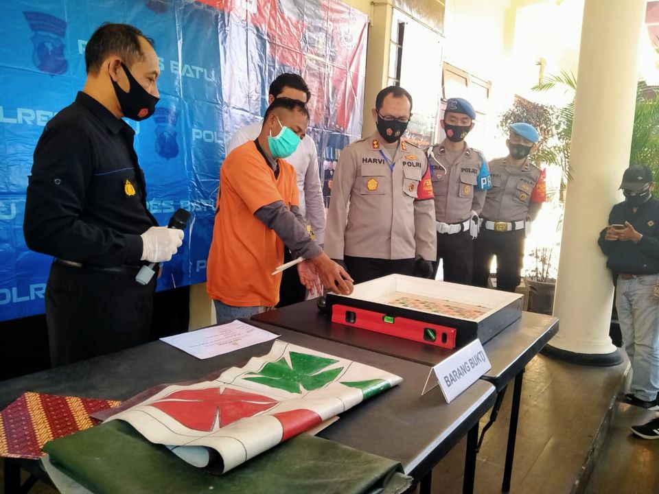 (Foto: Wiyono-Javasatu.com)