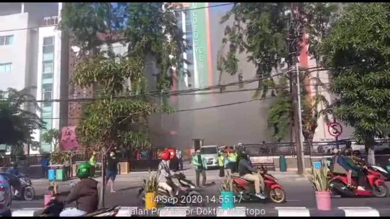 Kebakaran di RSUD Dr Soetomo