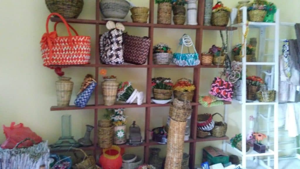 Berbagai produk kerajinan yang telah dibuat. (Foto: Sudasir Al Ayyubi/Javasatu.com)