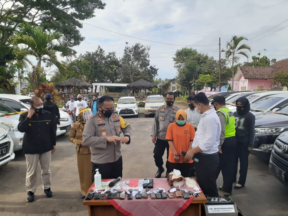 Pelaku Penggelapan Puluhan Mobil di Malang Adalah Pasutri