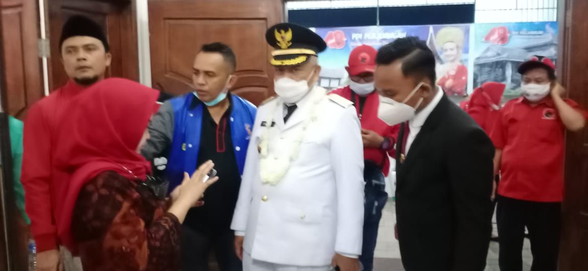 Ada Alasan Sanusi-Didik Usai Dilantik Menuju Kantor DPC PDI-P Kabupaten Malang