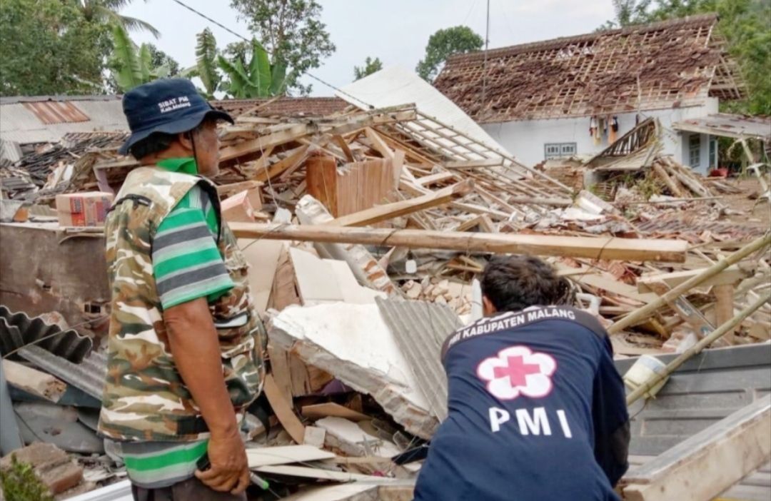 Hingga Minggu Siang Sebanyak 1.070 Rumah Rusak Akibat Gempa Malang