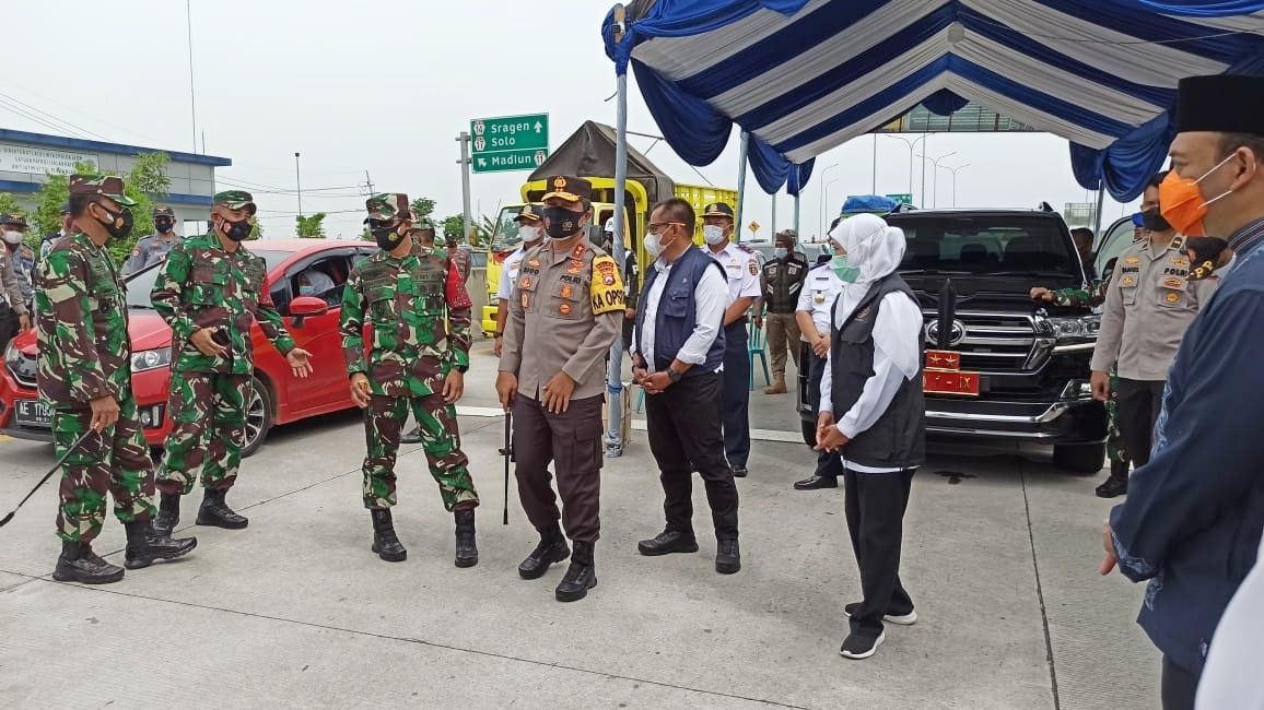 Forkopimda Jatim Tinjau Pos Penyekatan Exit Tol Ngawi