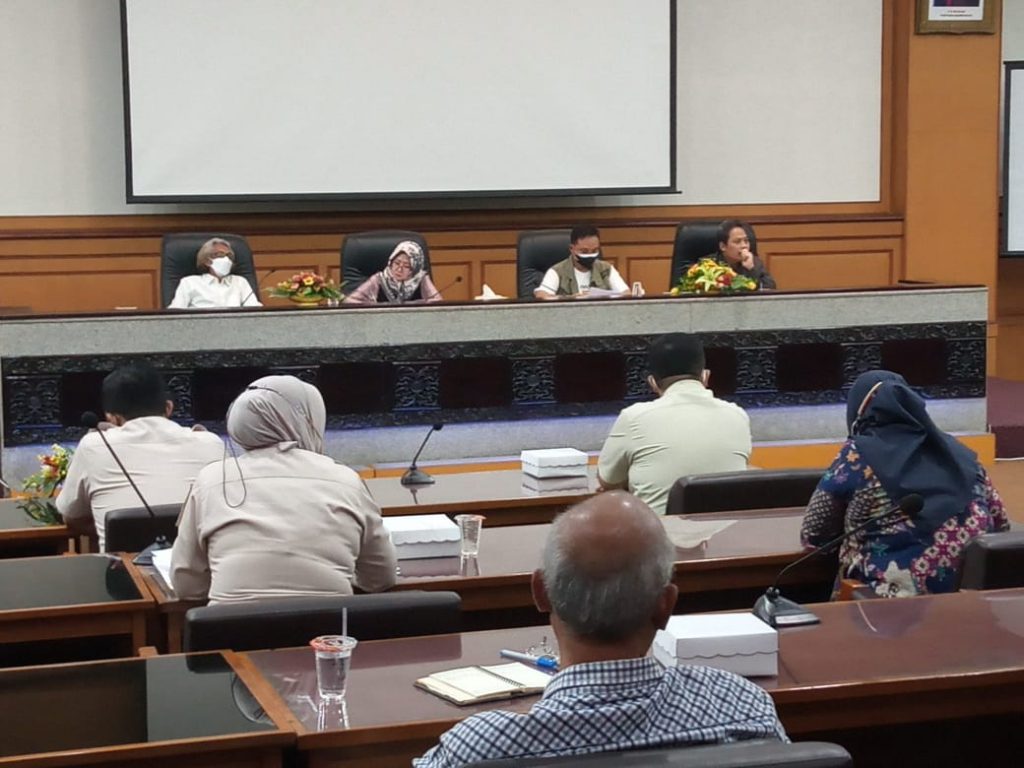 Sukses Mediasi di Gedung DPRD, Rencana Penggusuran UKM Tlogo Ngipik Akhirnya Ditunda.