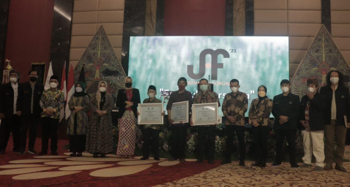 Penutupan Jatim Art forum