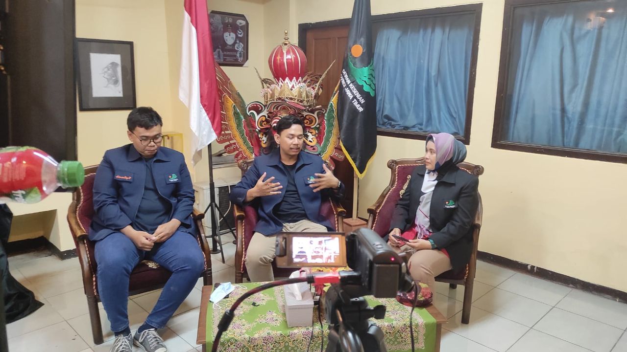 website dewan kesenian jawa timur