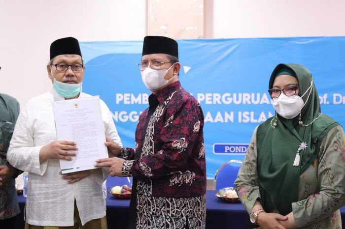 Wakil Bupati Gresik Jadi Saksi Sejarah Penyatuan IAIQ dan UQ