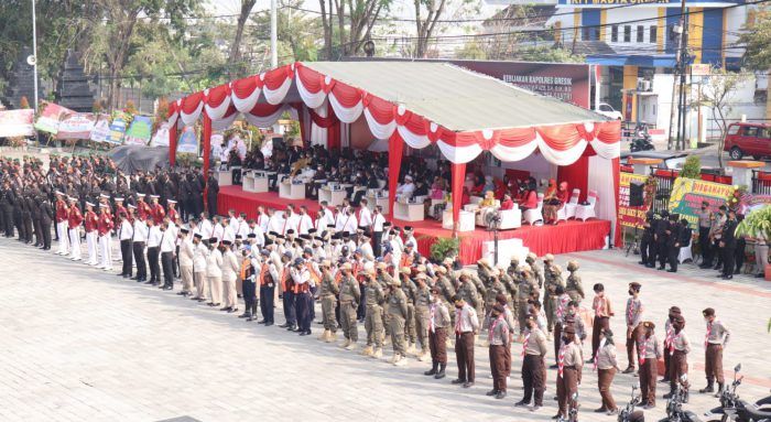 Bupati Gresik bersama Forkopimda Ikuti Upacara HUT Bhayangkara ke-76 Secara Virtual