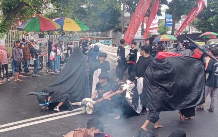 Atraksi Seribu Banteng Memukau Ribuan Penonton Malang Raya