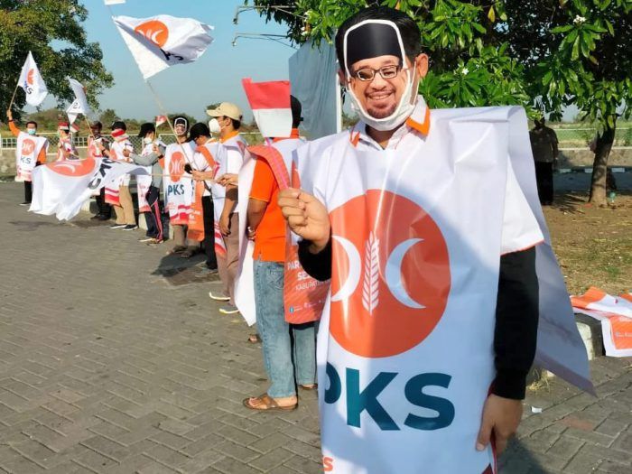Flash Mob Partai Keadilan Sejahtera Meriahkan HUT Ke-77 Kemerdekaan RI di Gresik