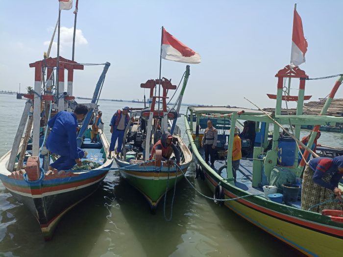 Kedapatan Tangkap Ikan Gunakan Trawl, 4 Perahu Nelayan Di Gresik ...