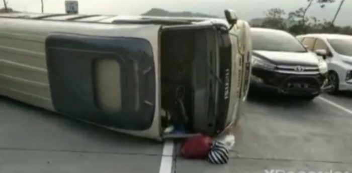 Tol Pandaan-Malang KM 76-77 Makan Korban, Sehari Dua Laka