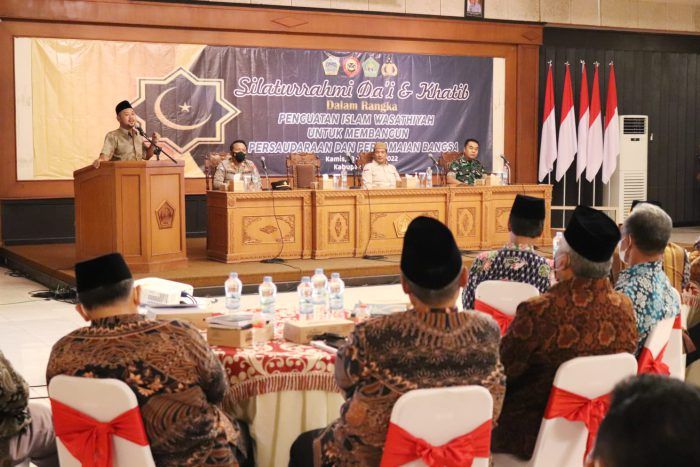 Bersama Pemkab Gresik, Densus 88 Anti Teror Silaturahmi ke Da’i dan Khatib