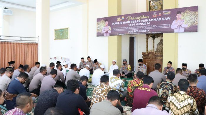 Maulid Nabi, Polres Gresik Gelar Doa Bersama untuk Korban Tragedi Kanjuruhan