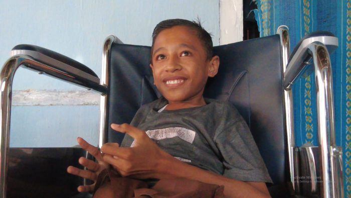 Sejuta Asa untuk Seorang Anak di Leihitu Maluku Tengah dari Satgas Yonarmed 1 Kostrad