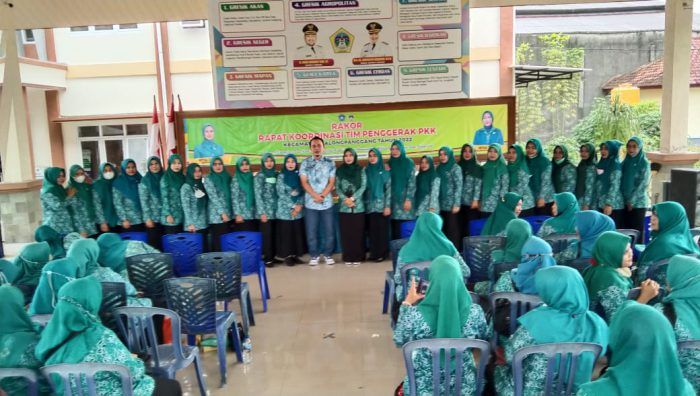 Selaraskan Capaian Target Program, TP PKK Balongpanggang Gelar Rakorcam
