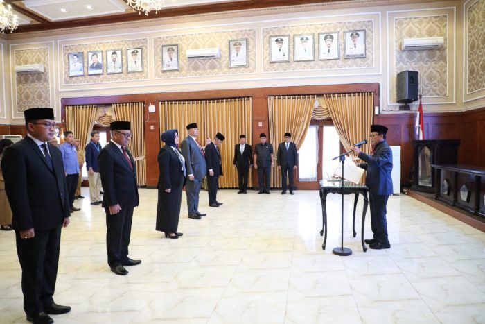 Lima Pejabat Baru Perumda Tugu Tirta dan BPR Tugu Artha Sejahtera Dilantik