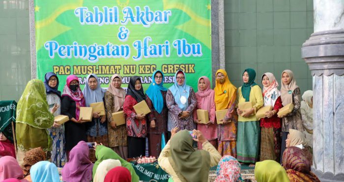 Peringati Hari Ibu bersama Muslimat NU Gresik, Bu Min: Kunci Menjadi Ibu yang Mulia Adalah Ikhlas
