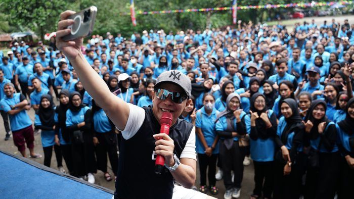 Ribuan Mahasiswa IBU Malang KKL ke Yogyakarta Diapresiasi Sandiaga Uno