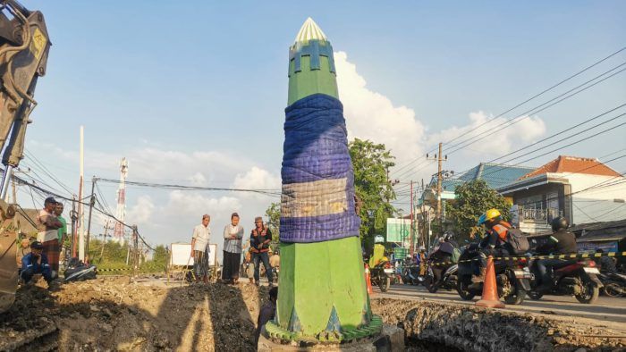 Tugu Manyar, Simbol Kemerdekaan Indonesia yang Kini Dipindah