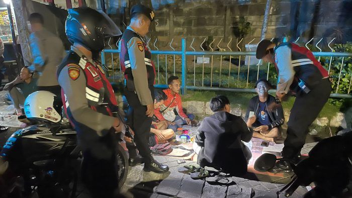 Polres Gresik Lakukan Patroli Skala Besar di Malam Satu Suro