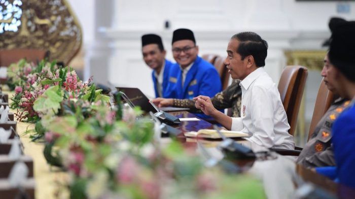 Presiden Jokowi Terima PB PMII di Istana Merdeka