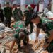 Gempa Magnitudo 7,6 Guncang Sulut, TNI Kerahkan Prajurit Evakuasi dan Bantu Warga