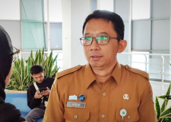 Hendru Martono, Kepala Dinas BPKSDM (Plt.) saat diwawancarai awak media di MCC Kota Malang, Selasa (19/05/2026)
