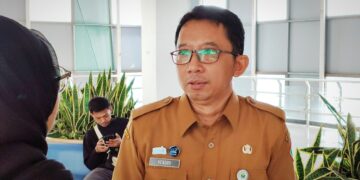 Hendru Martono, Kepala Dinas BPKSDM (Plt.) saat diwawancarai awak media di MCC Kota Malang, Selasa (19/05/2026)
