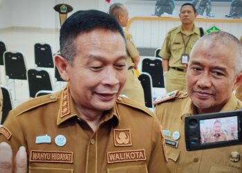 Walikota Malang, Wahyu Hidayat, saat diwawancarai awak media di Mini Block Office Kota Malang, Selasa (19/05/2026)