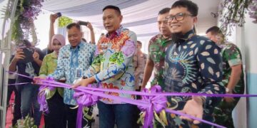 Wali Kota Malang, Wahyu Hidayat resmikan SPPG di wilayah Buring, Kecamatan Kedungkandang. (Foto: Julian Sukrisna/Javasatu.com)