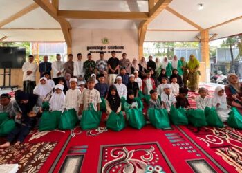 Peringati 10 Muharram, Kecamatan Kebomas Santuni 42 Anak Yatim