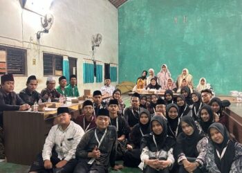Mahasiswa Al-Qolam Malang Atasi Minimnya Petugas Pemulasaraan Jenazah di Kampung Baru