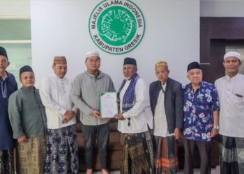WN China Resmi Jadi Mualaf di Gresik, MUI Tekankan Belajar Syariat dan Akhlak