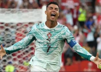 Cristiano Ronaldo Ukir Rekor sebagai Pencetak Gol Tertua di Fase Gugur Piala Dunia