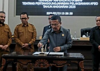 DPRD Kota Batu Sahkan Raperda APBD 2025, Pemkot Genjot PAD
