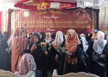Ribuan Jemaah Hadiri Haul Sunan Gresik ke-626, Ustazah Halimah Alaydrus Isi Pengajian Putri