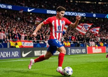 Barcelona Belum Menyerah Kejar Julian Alvarez di Bursa Musim Panas