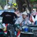 Naik Mobil Klasik, Kapolres Rama Ajak Warga Jogo Gresik