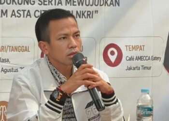 Analis Puji Kapolri Jaga Demokrasi Saat Kawal Demo di DPR