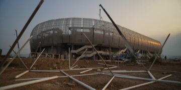 Pemasangan Atap Stadion Gelora Daha Jayati Kediri Ditarget Rampung November