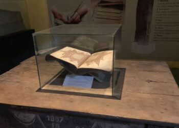 Ada Al-Qur’an Tua dari Aceh di Museum Panji Kota Malang, Pakai Kertas Eropa