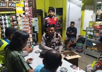 Polisi Sita Arak Bali dari Toko Sembako di Tajinan Malang, Titip Sopir Bus