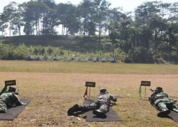 Latihan Menembak Kodim Wonosobo Pertajam Kemampuan Prajurit